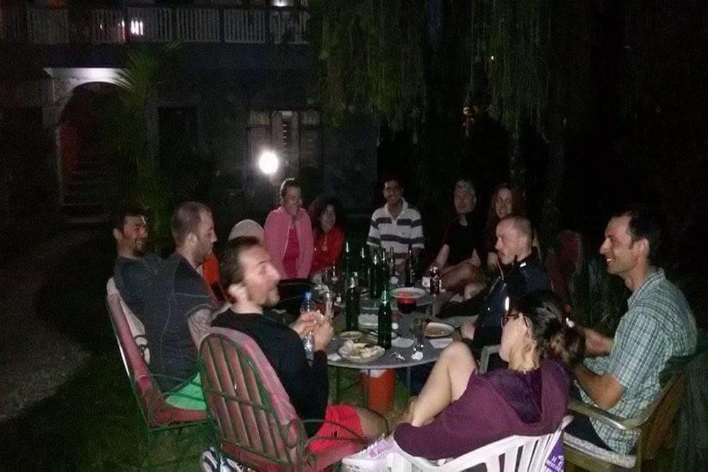 Hotel Mandala Pokhara Kültér fotó