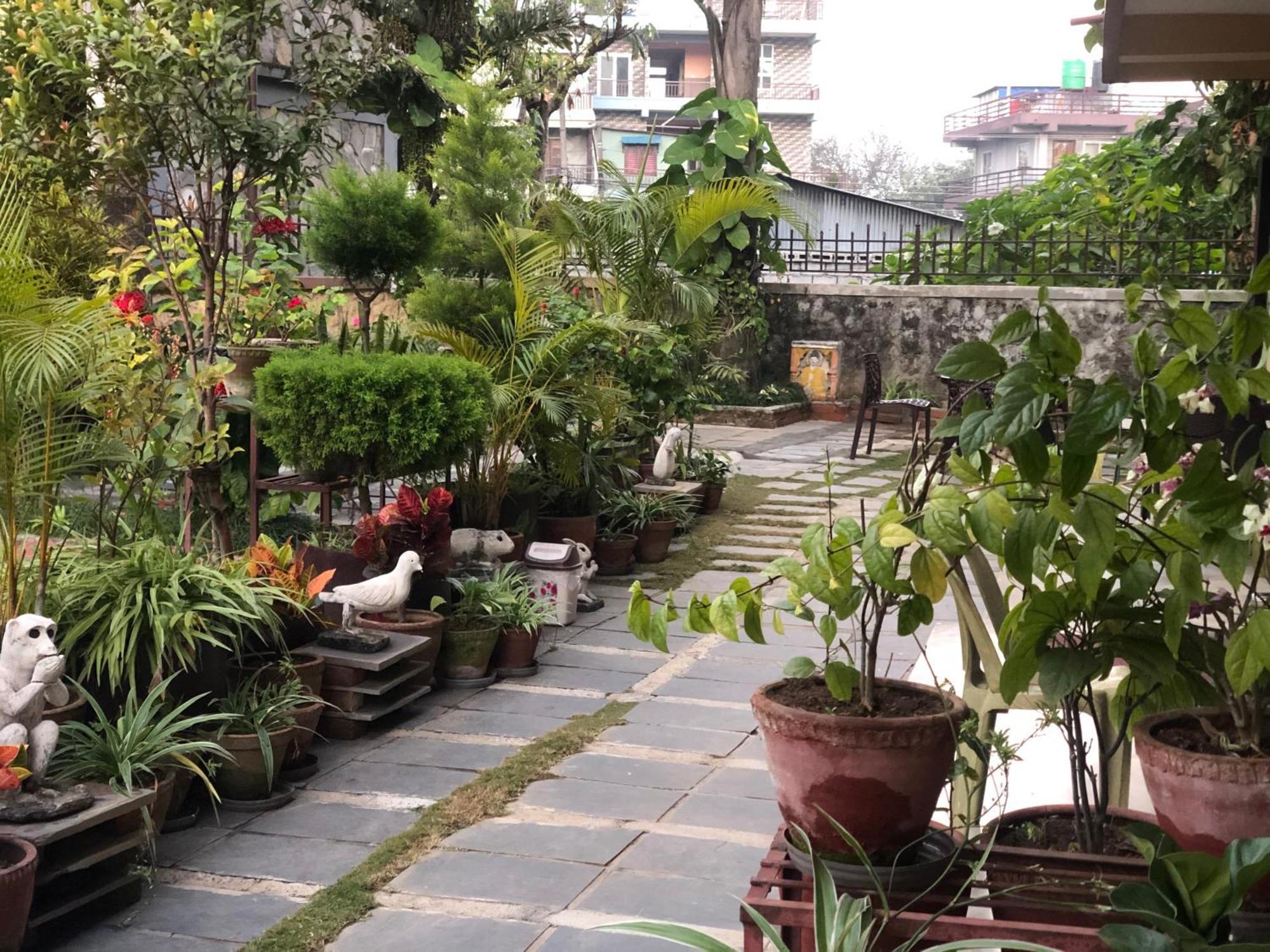 Hotel Mandala Pokhara Kültér fotó