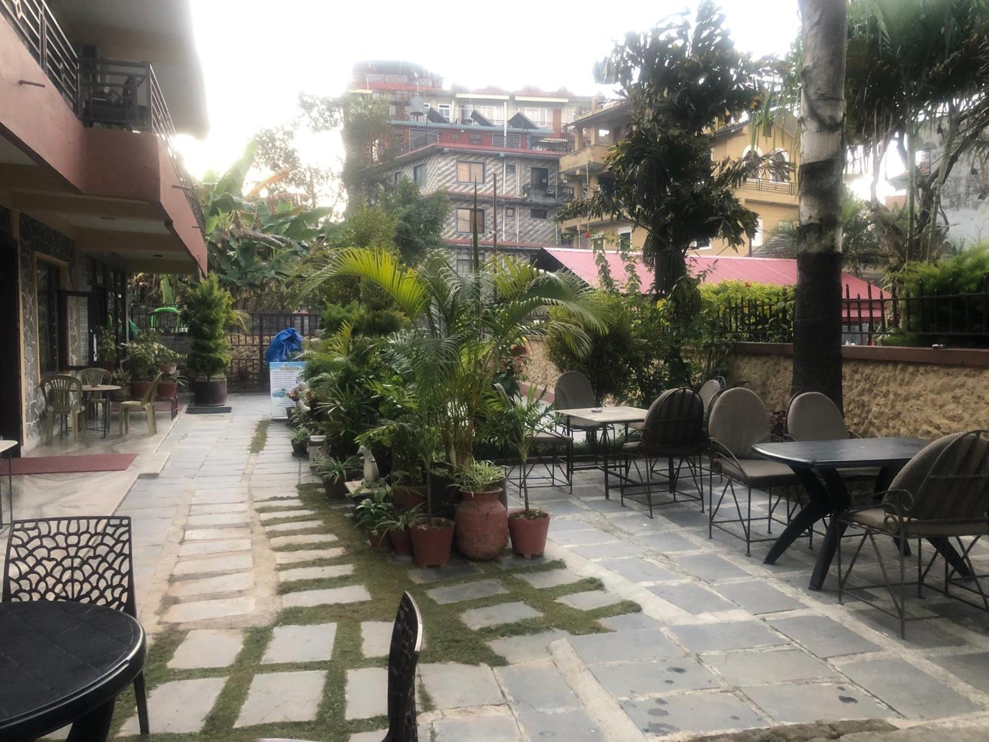 Hotel Mandala Pokhara Kültér fotó
