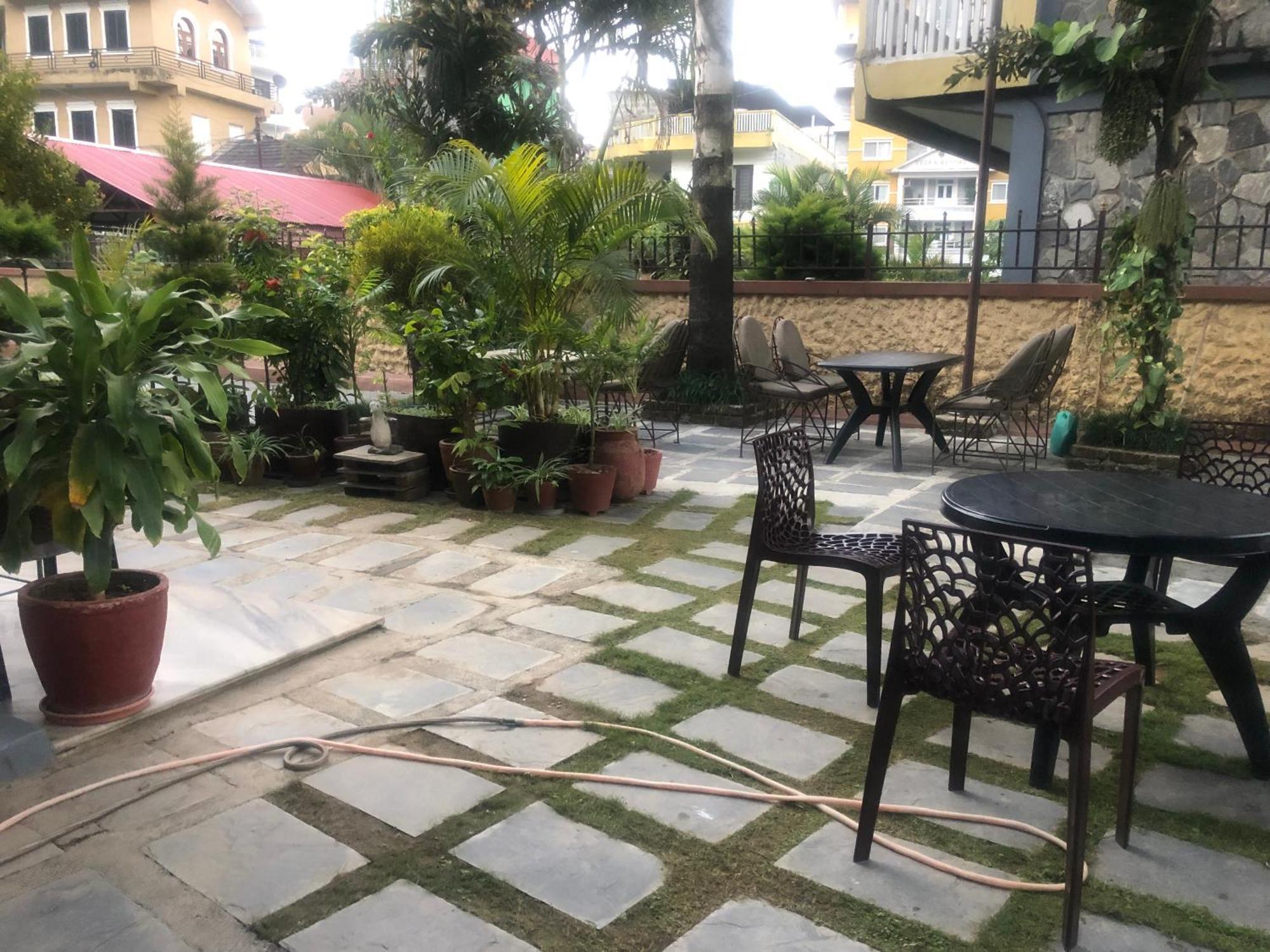 Hotel Mandala Pokhara Kültér fotó