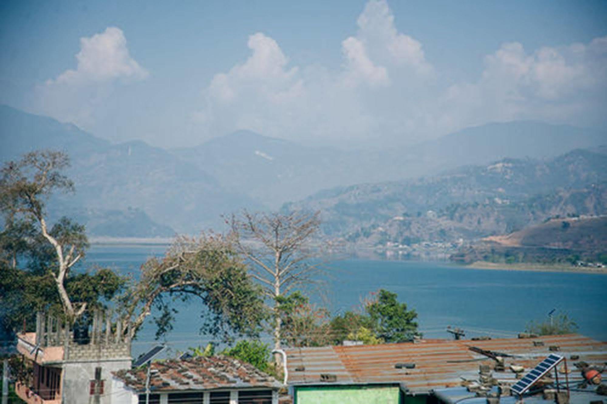 Hotel Mandala Pokhara Kültér fotó