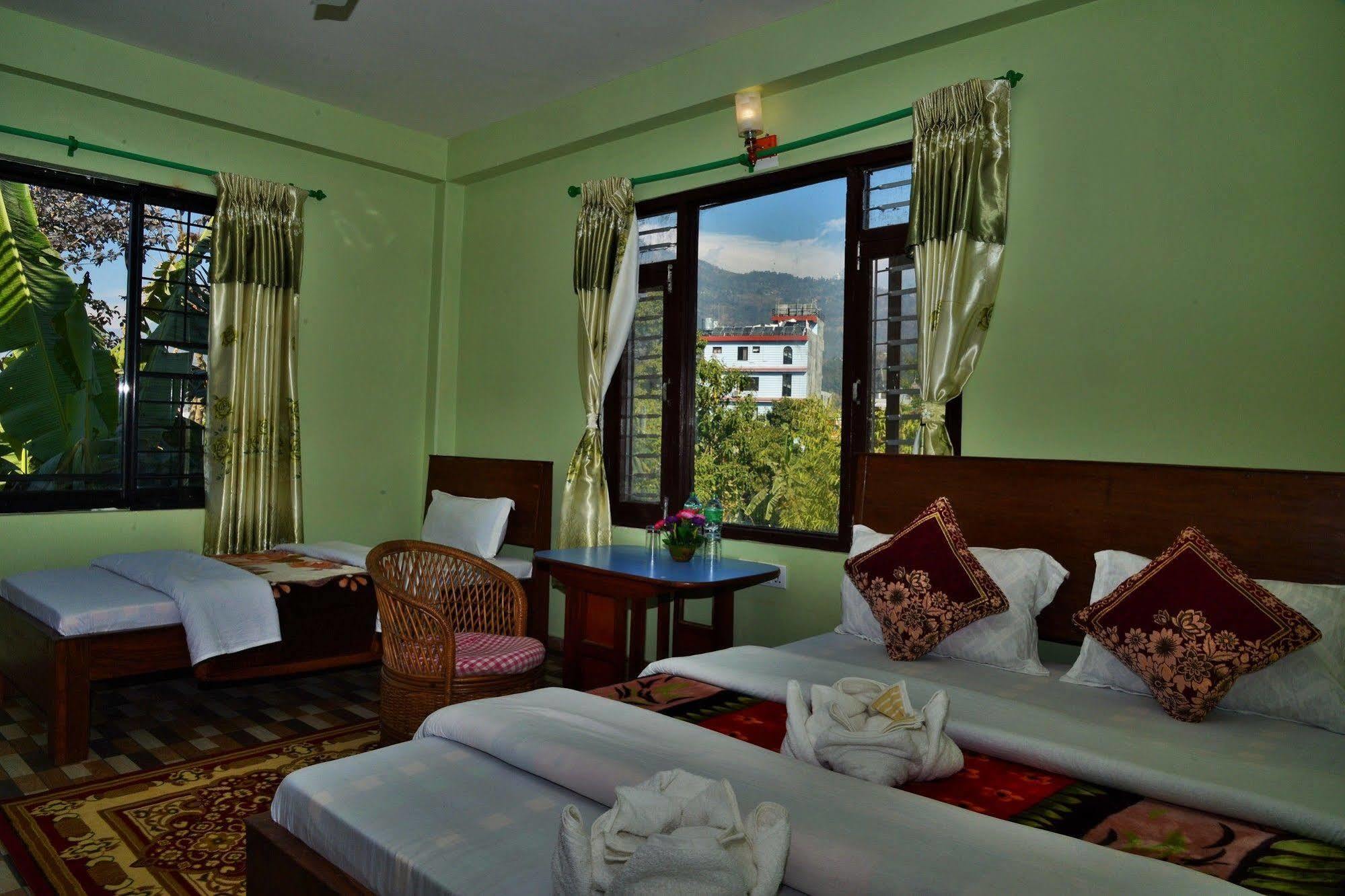 Hotel Mandala Pokhara Kültér fotó
