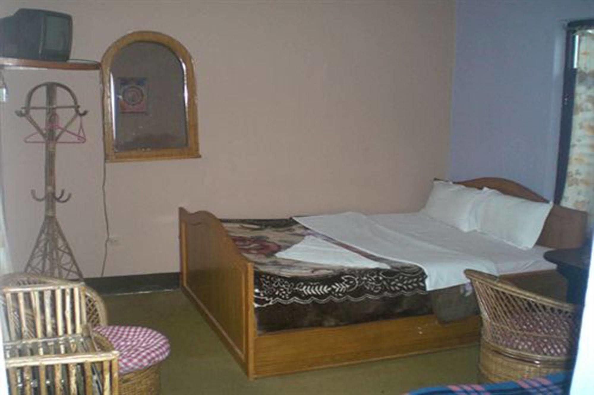 Hotel Mandala Pokhara Kültér fotó