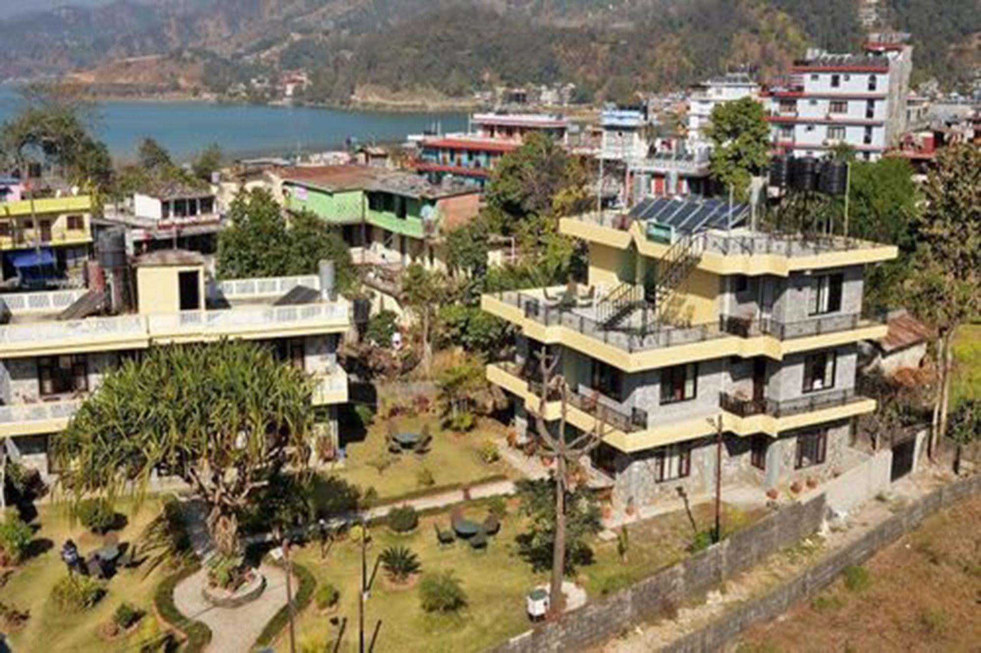 Hotel Mandala Pokhara Kültér fotó