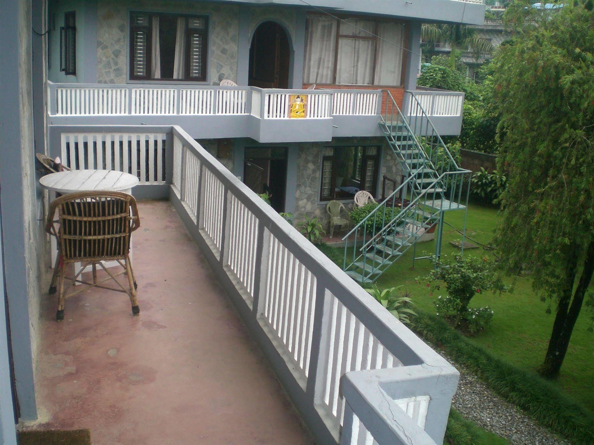 Hotel Mandala Pokhara Kültér fotó